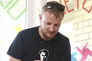 Vargingai gyvenantiems vaikams – humoristo vaišės