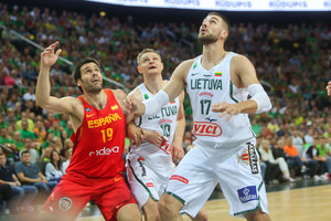 Lietuva ir toliau karaliauja namie – įveikta ir Ispanija 87:83
