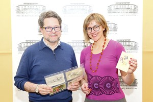 Dėl retų atvirukų vilniečių pora kaunasi ir aukcionuose