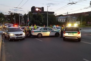 Gaudynės Vilniuje: nusikaltėlis spruko iš moters atimta mašina