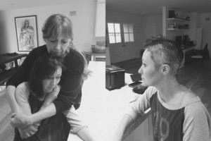 Vėžiu serganti „San Fransisko raganų“ žvaigždė prapliupo verkti