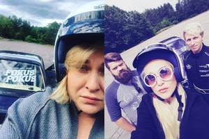 Automobilių šonaslydžio aso automobilyje žinomo moterys spiegė