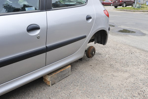 Įsisiautėję ratlankių vagys virto tikru vairuotojų košmaru