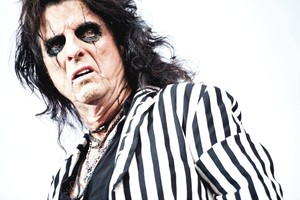 JAV prezidentu tapti panoręs Alice Cooperis sukėlė daug juoko