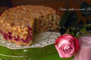 Skanus ir lengvai paruošiamas krekerių, varškės ir sutirštinto pieno tortas