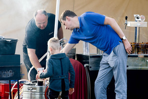 Tėvo ir sūnaus savaitgalis: į lenktynes D.Bunkus atvyko su vaiku