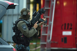 Šaudynės Miuncheno prekybos centre: žuvo dešimt, šaulys negyvas