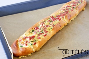 Šauni idėja pusryčiams: vienas didelis karštas sumuštinis