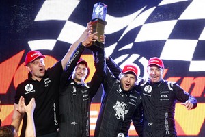 Palangoje nugalėjo J. Gelžinis, B. Vanagas ir S. Bleekemolenas