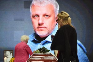 Baltarusijoje žurnalistą P. Šeremetą laidojo tūkstančiai žmonių