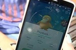 „Pokemon go“ entuziastas: atsitrenkiau į šaką, susidaužiau galvą