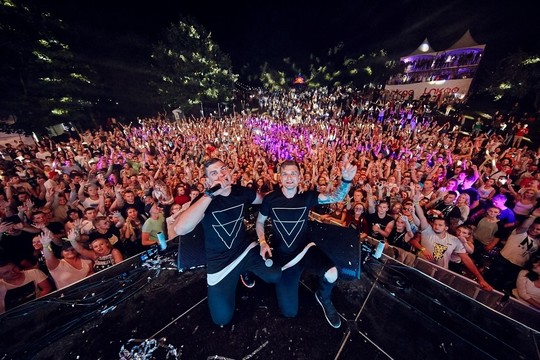 Paskelbti visi Trakuose grosiantys „Radistai Castle“ dalyviai