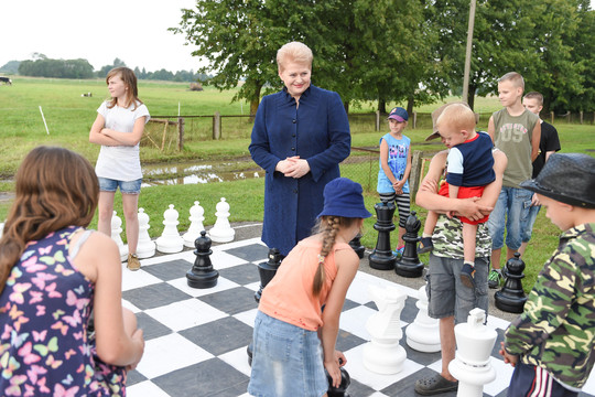 Tulpiakiemis: vieno kaimo ar visos šalies drama?