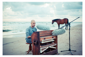 Palangos paplūdimyje – V. Bareikis, B. Pitas ir vienišas žirgas