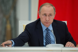 Vladimiras Putinas ėmėsi regionų vadovų perstumdymo