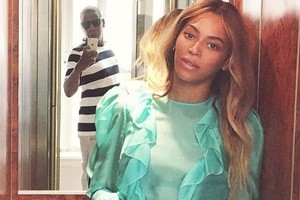 Pasaulis eina iš proto dėl Beyonce nuotraukos, kurią darė Jay-Z