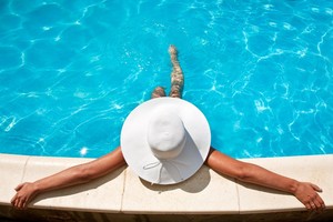 Šlapimas gydo medūzų nudegimus ir kiti vasaros mitai