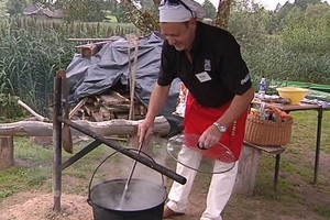 Apsilaižysite pirštus: ypatingas kaimiškos žuvienės receptas