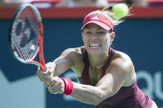 Kanadoje į pusfinalį žengė ir Angelique Kerber, ir Simona Halep