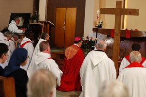 Prancūzijos musulmonai kviečiami kartu gedėti nužudyto kunigo