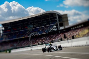 „Formulės 1“ kvalifikaciją namuose laimėjo vokietis