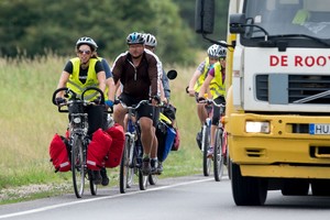 Koks dviratininkų elgesys glumina vairuotojus ir kelia pavojų