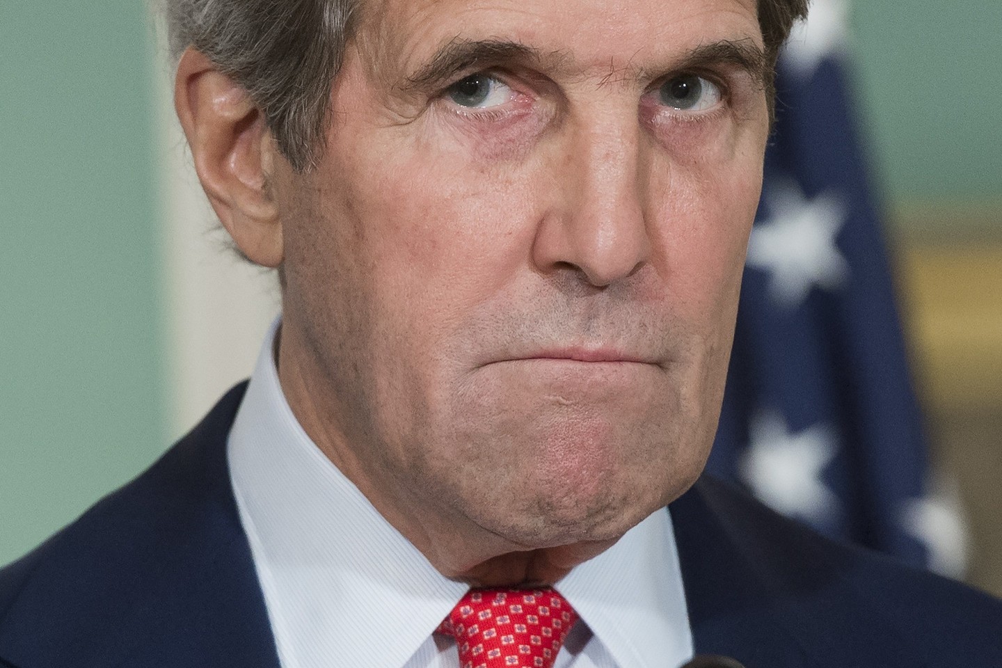 J.Kerry ragino Rusiją ir Siriją susilaikyti nuo puolimo.