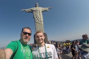 Prie Rio Kristaus Atpirkėjo statulos – ir du Saboniai