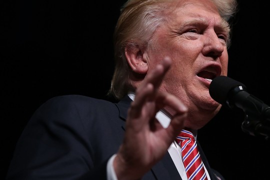 D. Trumpas nepasiruošęs palaikyti P. Ryano ir J. McCaino
