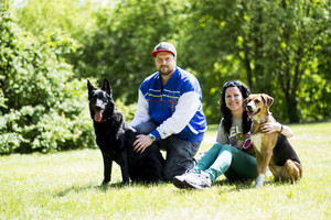 Šunį priglaudusi šeima: žmonės mus vadino kvailiais