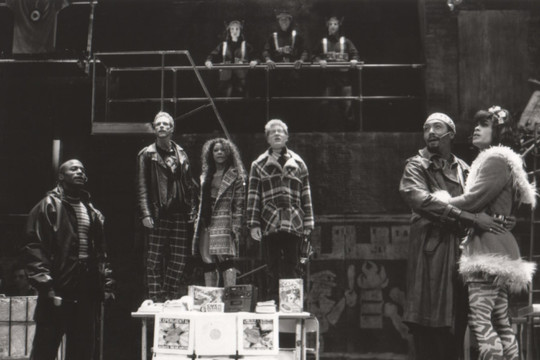 Miuziklai griauna konservatyvią muzikinio teatro kaukę