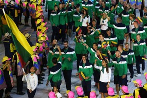 Rio šventė olimpiados atidarymą, fiestoje – ir Lietuva