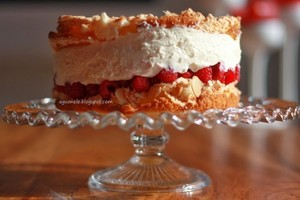 Lengvas tortas iškart pateks į mėgstamiausių skanėstų sąrašą