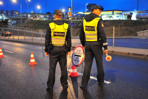 Savaitgalio avarijose žuvo 1 žmogus, dar 39 žmonės sužaloti