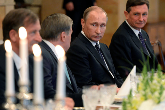 Rusai atsakė, kodėl taip myli Vladimirą Putiną