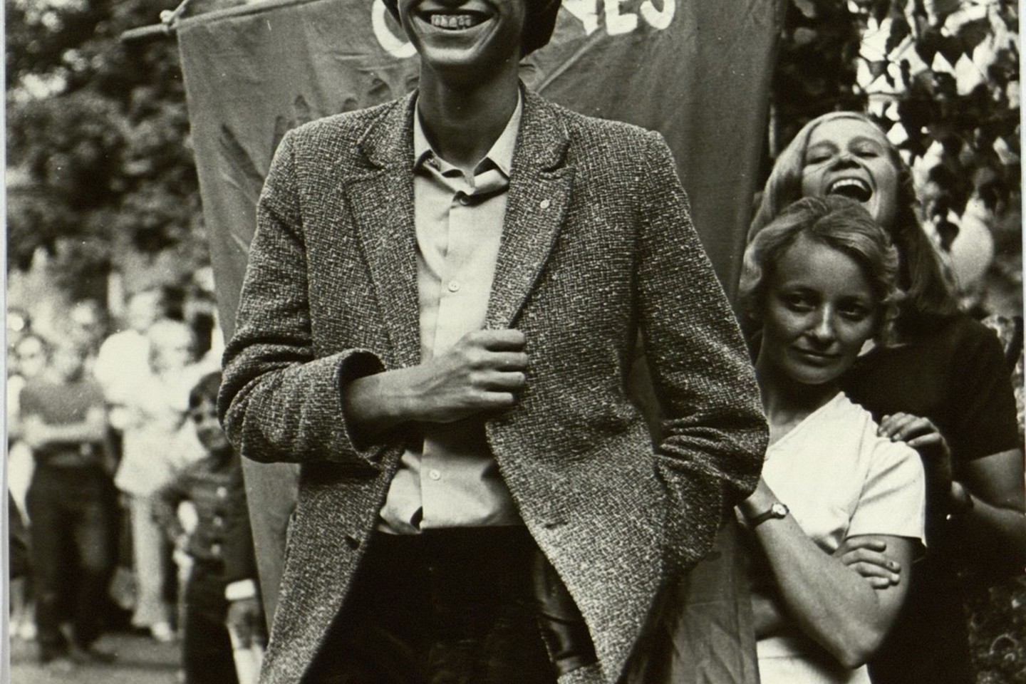 IV Pabaltijo studentų dainų ir šokių festivalio „Gaudeamus“ dalyviai. Vilnius, 1968 m. liepa. Fotografas Antanas Sutkus.<br>Lietuvos ypatingojo archyvo nuotr.