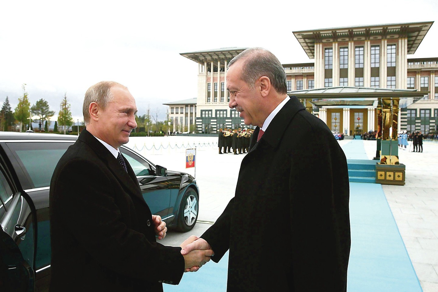 Vizito Rusijoje metu R.T.Erdoganas (dešinėje) sieks užsitikrinti V.Putino paramą.