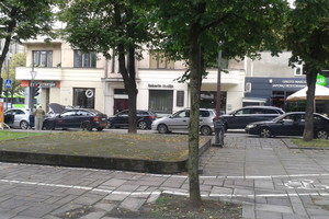 Kauno centre – kuriozinė avarija: kitos mašinos pateko į spąstus