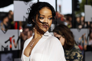 MTV apdovanojimuose Rihanna bus pagerbta specialiu prizu