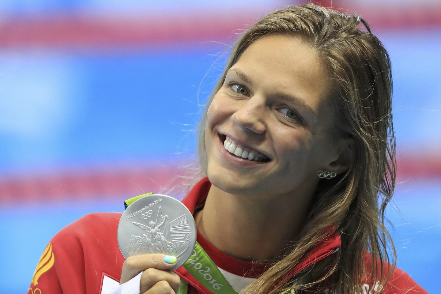 J.Jefimova 200 m plaukimo krūtine rungtyje iškovojo sidabrą.