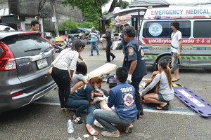 Aibė sprogimų iš Tailando rojaus veja turistus