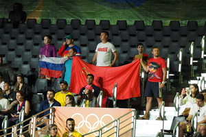 Kol A.Didžbalis kėlė štangą, rusai tribūnoje mojavo SSRS vėliava