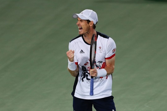 Po 4 val. trukusios kovos – olimpinis A. Murray'aus triumfas