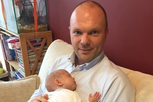 K. Krivickas pasidalijo jaukia nuotrauka su sūneliu Augustu