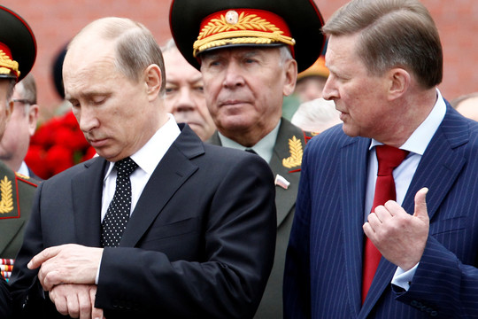 Kodėl V. Putinas senus bendražygius iškeitė į paklusnius tarnus?