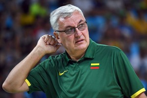 J. Kazlauskas: „Kai kurie žaidėjai turėtų nusileisti ant žemės“