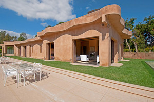 Buvę 13 mln. eurų vertės žvaigždės namai ieško naujų šeimininkų