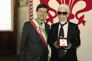 Didžiam kūrėjui Karlui Lagerfeldui – auksinis florinas