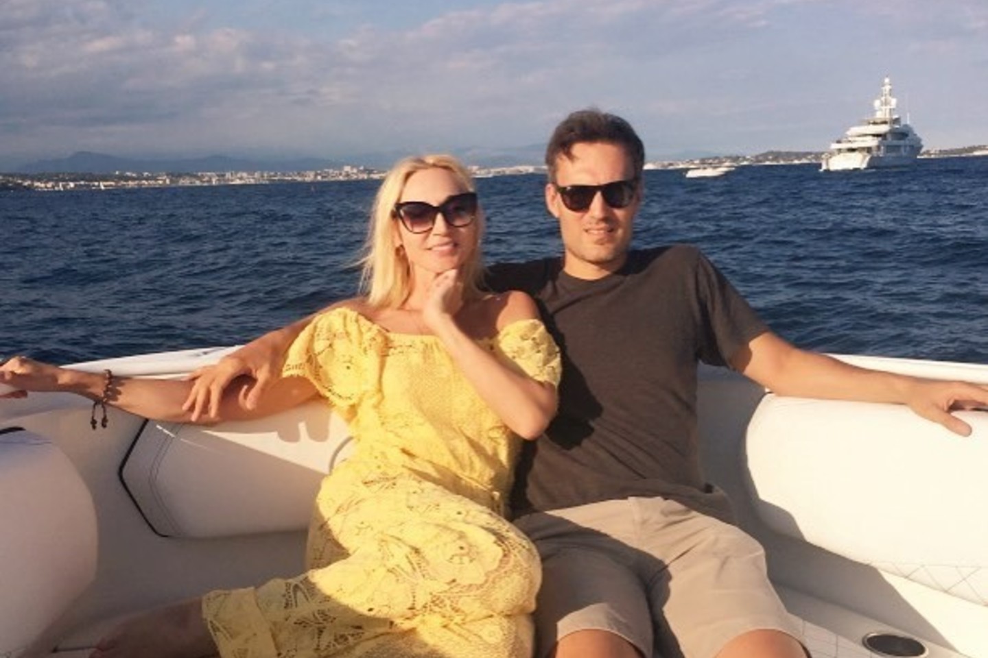 Kristina su vyru Sardinijoje.<br>„Instagram“ nuotr.