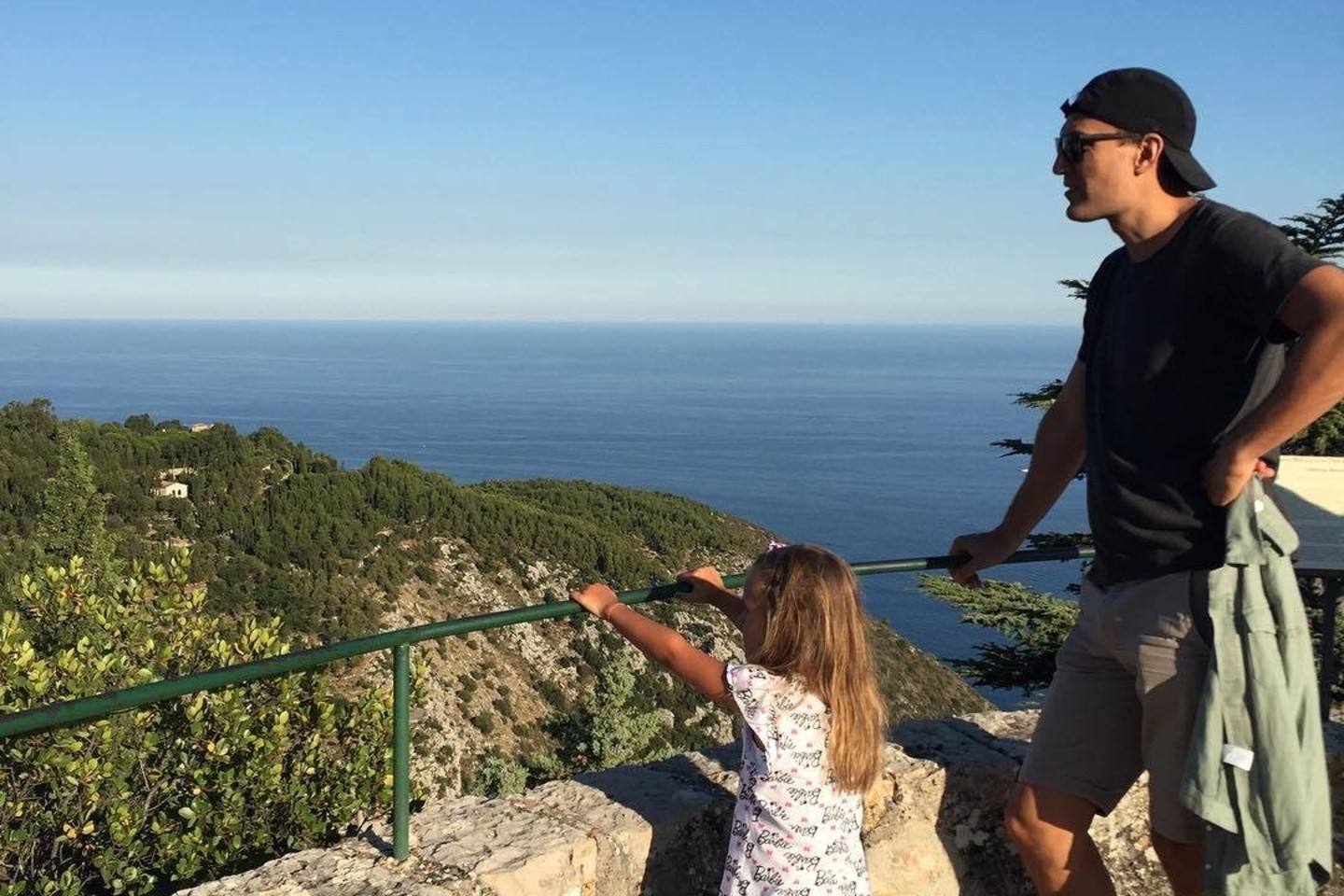 Vasarą Kristina Orbakaitė su šeima atrado ramybę Sardinijoje.<br>„Instagram“ nuotr.